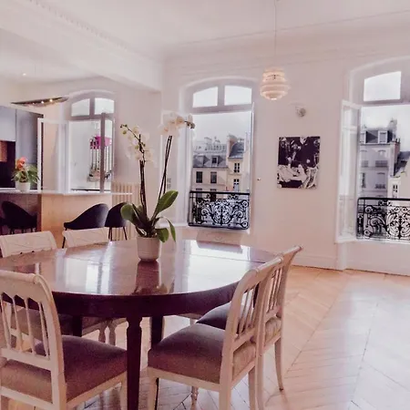 Luxueux Duplex Elysées 240m2 Appartamento
