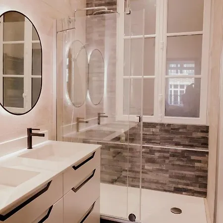 Luxueux Duplex Elysees Apartment *